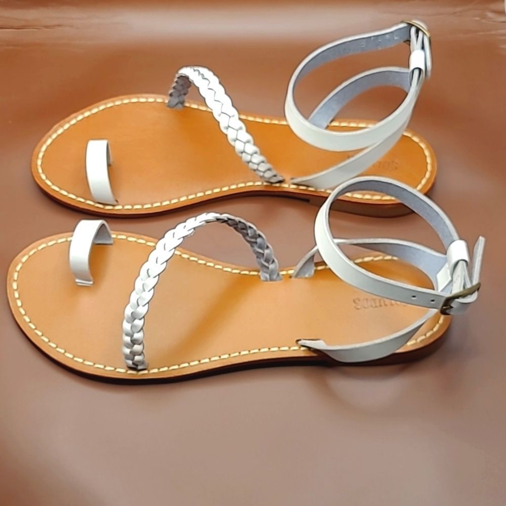 Soludos Madrid White Toe Ring Ankle Strap Sandals - Picture 4 of 12